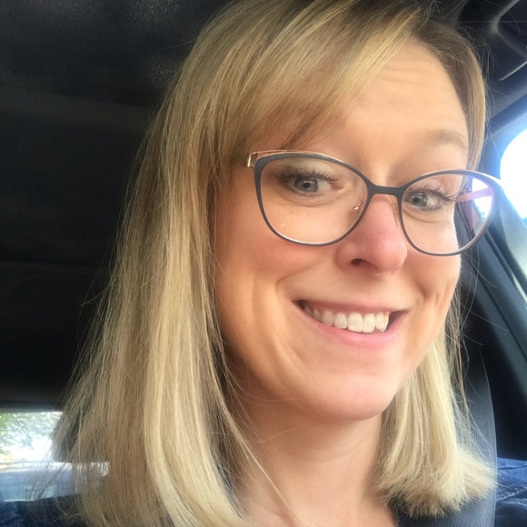 Meet your Posher, Shanna - Picture 1 of 1